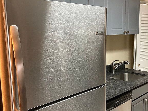3rd image of 1130 Summit North Dr NE #1130