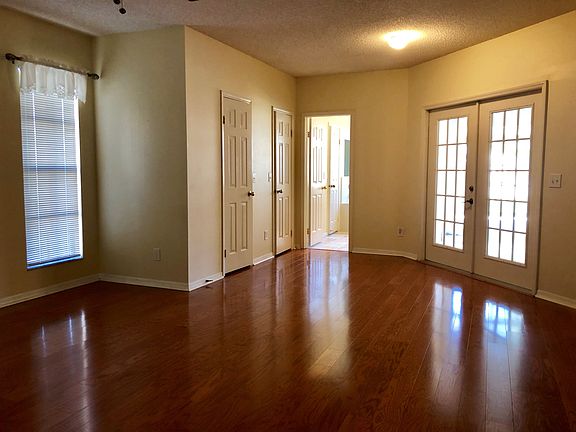 2nd image of 15706 Jericho Dr