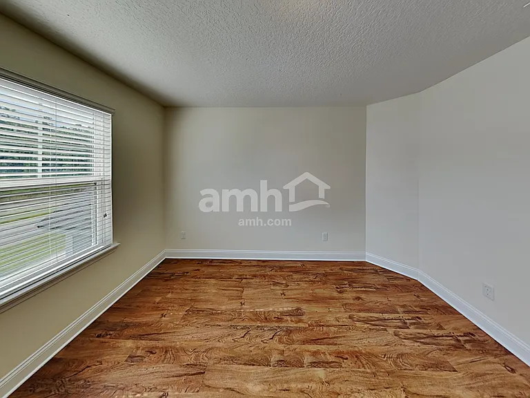327 Cortez Dr — Photo 16