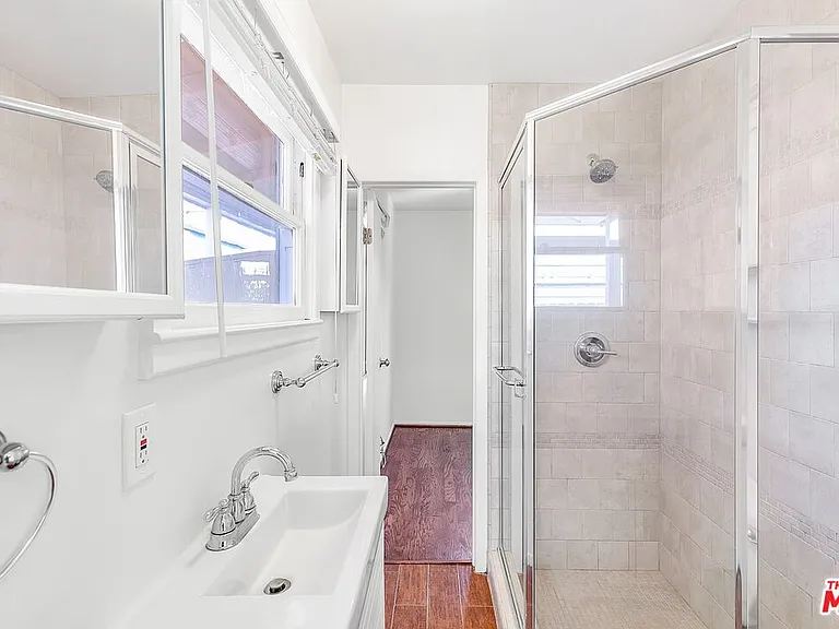 608 7th Ave — Photo 20