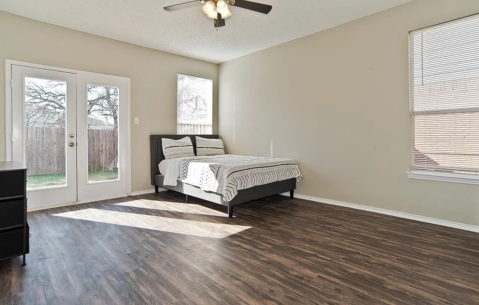 Oakwood Cir