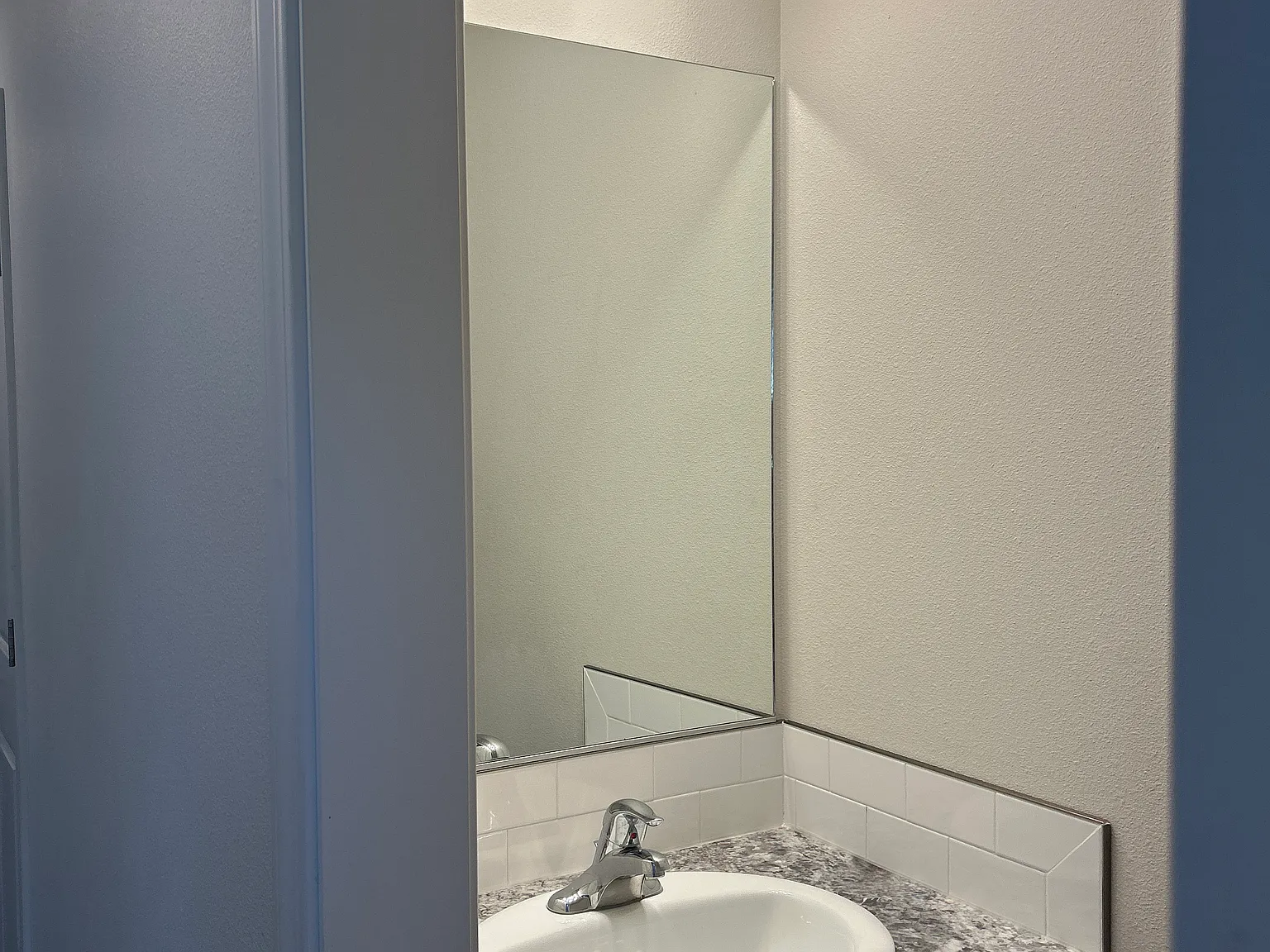 3 bed, 2.5 bath, $1,900 — Photo 3