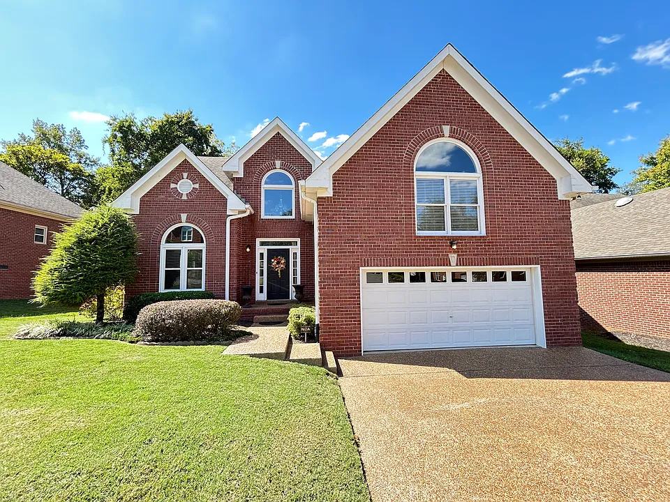 517 Rivercrest Cv