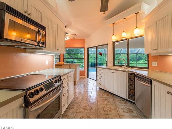 3rd image of 7300 Twin Eagle Ln