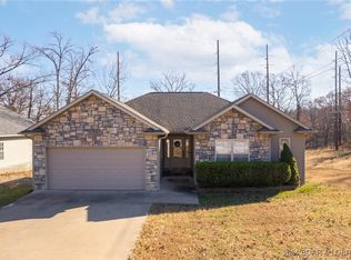 578 Cherokee Rd, Lake Ozark, MO 65049
