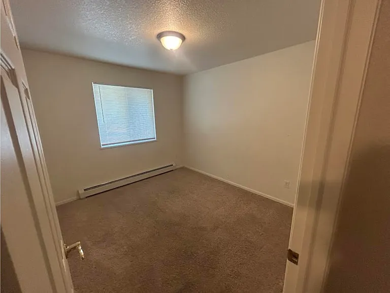 102 W Mesa Ave #B — Photo 7
