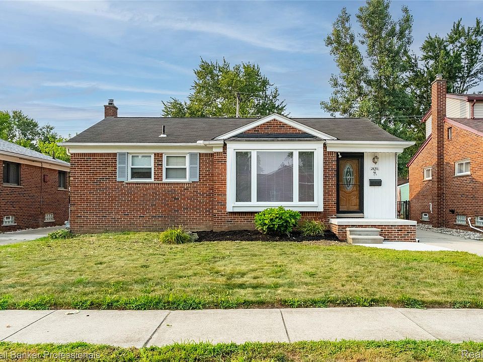 1st image of 26511 Marshall St