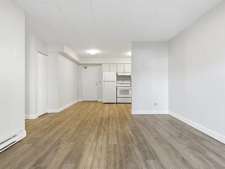 275 Askin Ave #605 — Photo 10