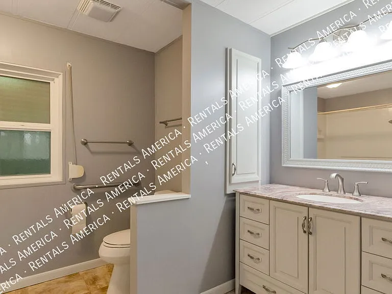 10684 N Stromboli Ave — Photo 19