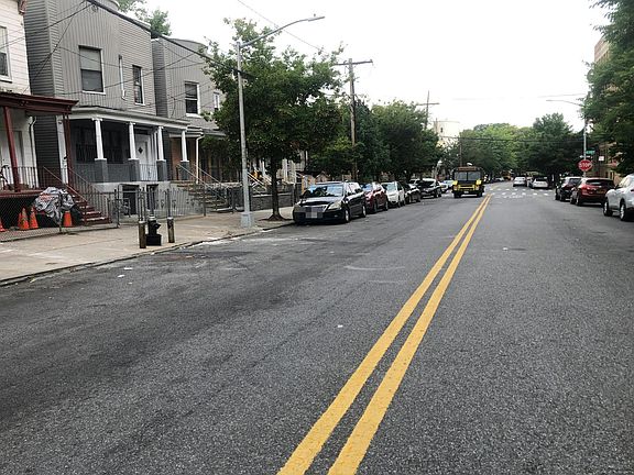 4th image of 1385 Crotona Ave