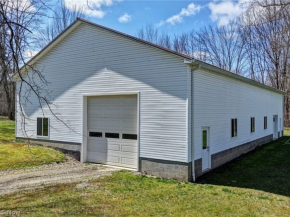 4th image of 3620 Geauga Portage Easterly Rd