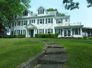 208 S Crest Rd, Chattanooga, TN 37404