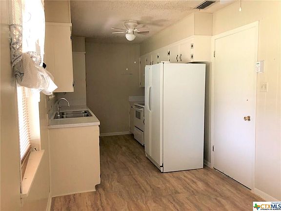 4th image of 704 S 23rd St