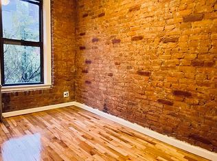 425 W 46th St APT 4A, New York, NY 10036