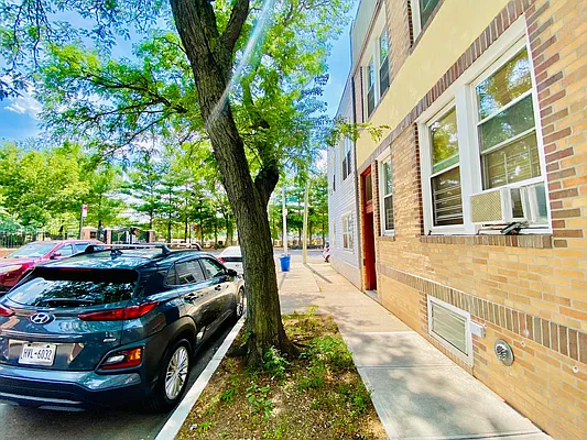 Rented by GROOME REALTY LLC | media 24