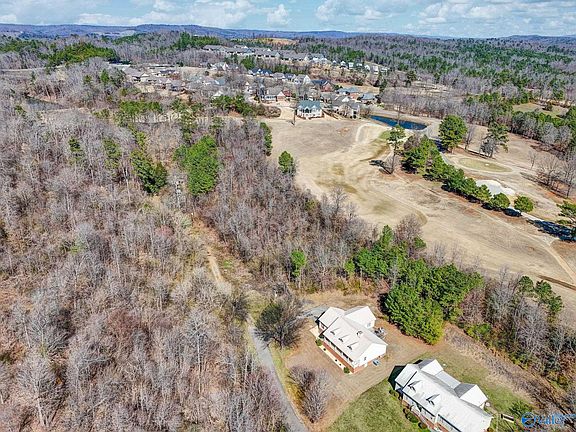 5th image of 4 Earl Caldwell Dr