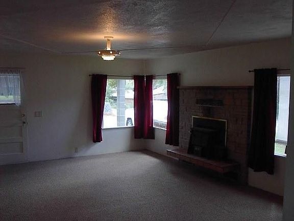 2nd image of 215 N Clifford St