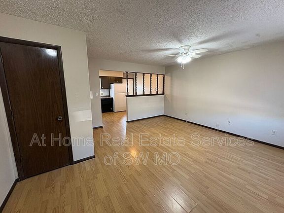 2nd image of 1830 Tower Cir