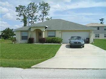 1st image of 745 Parrot Ct