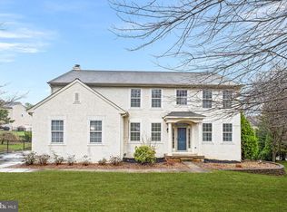 6 Killens Pond Ct, Newark, DE 19711