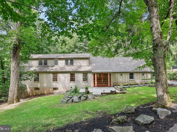 17 Weirwood Rd, Radnor, PA 19087
