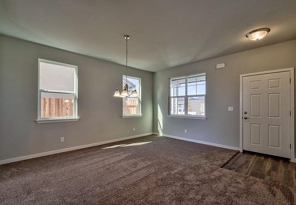 5th image of 2094 River Wood Dr