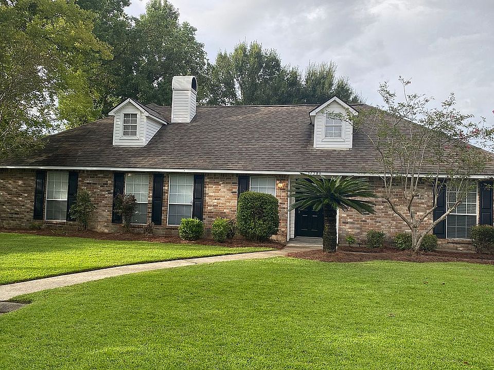 1st image of 37386 Parkwood Ave
