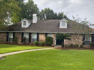 37386 Parkwood Ave, Prairieville, LA 70769