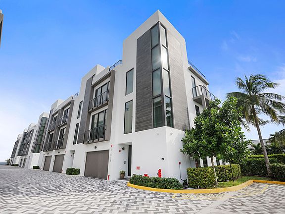 2nd image of 11513 Old Ocean Boulevard N #11513