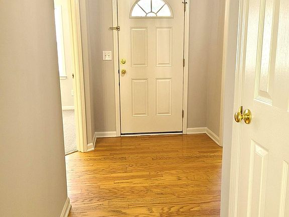2nd image of 639 Lanvale Hills Cir