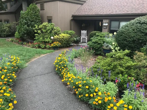 493 Heritage Vlg #A, Southbury, CT 06488