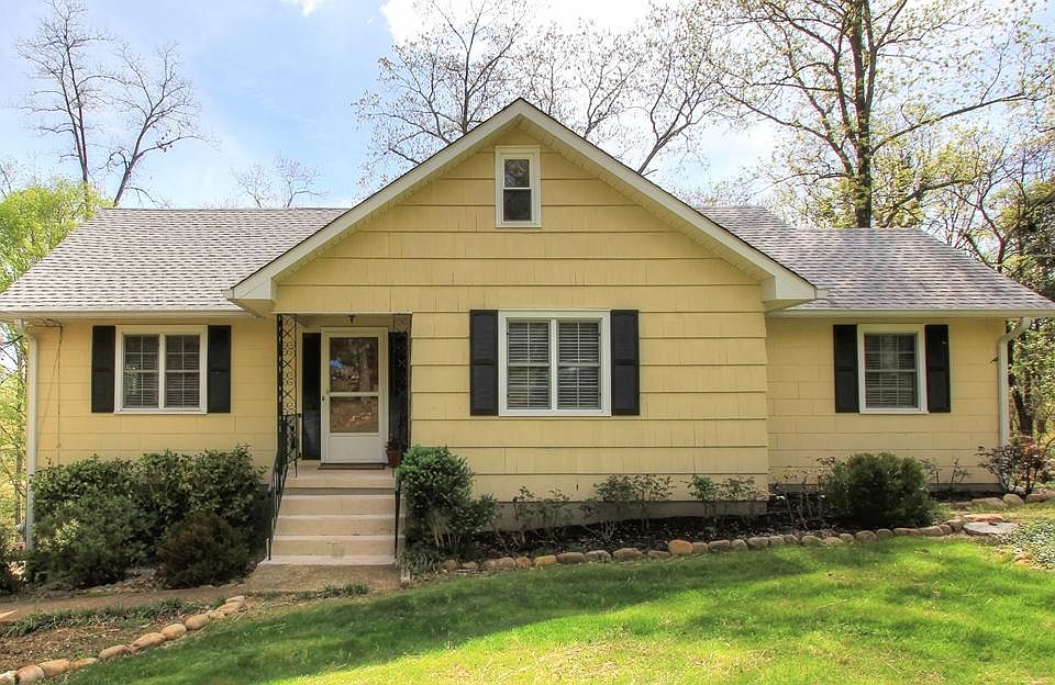 1st image of 3245 Ozark Cir