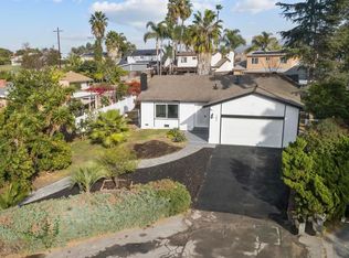 1091 Jennifer Cir, Vista, CA 92083