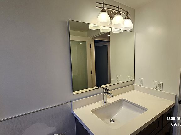 5th image of 1239 19th St APT 6