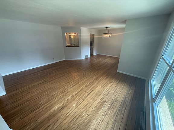 3rd image of 12324 W Woodland Ave