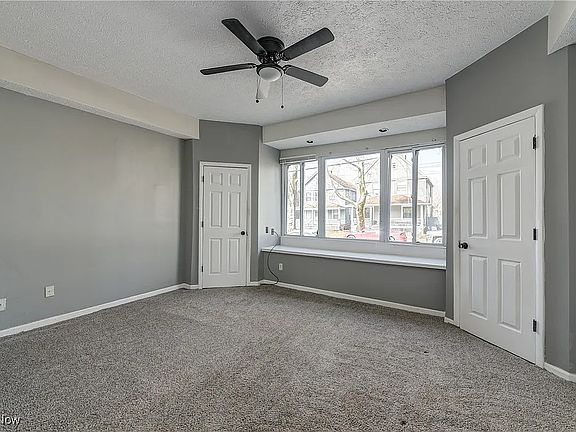 2nd image of 3219 Marvin Ave #D