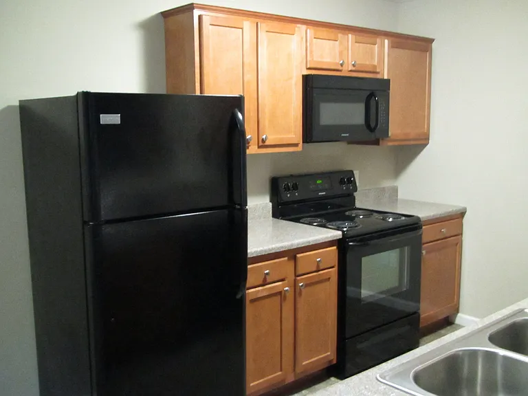 Fairway Park Apartments — Photo 24