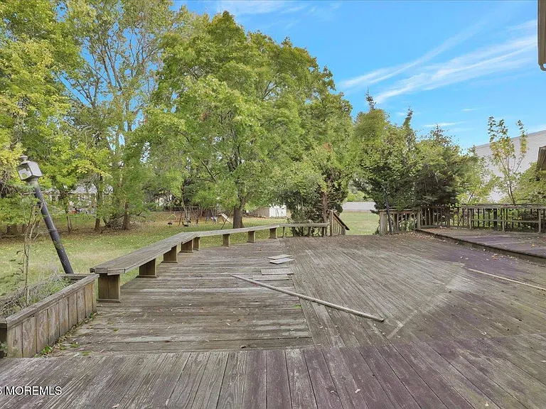 15 Harbor Ct — Photo 34