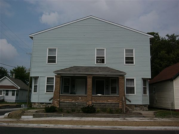 125 Pleasant front