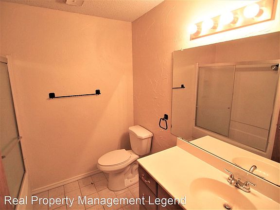 5th image of 334 Bryant Ln