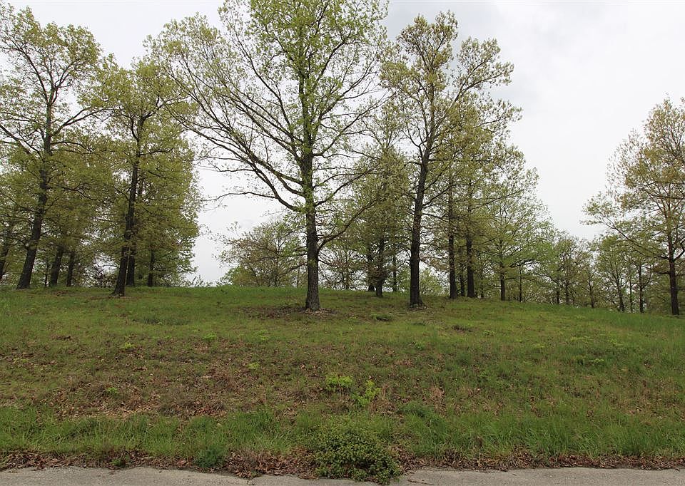 2nd image of Quail Run Rd