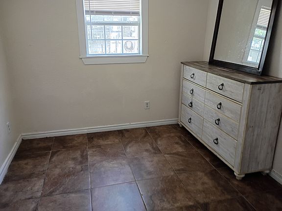 5th image of 508 1/2 Elmo St