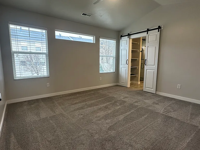 Upper Level - Primary Bedroom