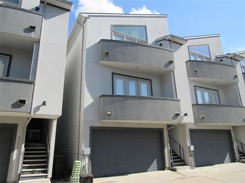 1st image of 2036 Tuam St