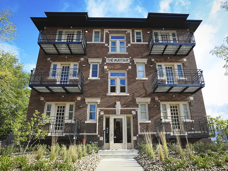 Flats on Howard — Photo 105