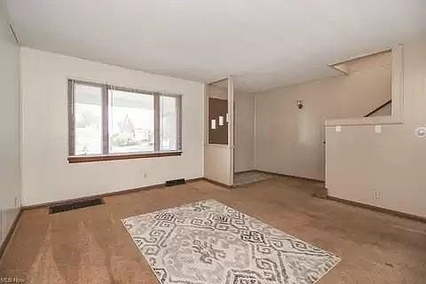 5th image of 2542 E 32nd St