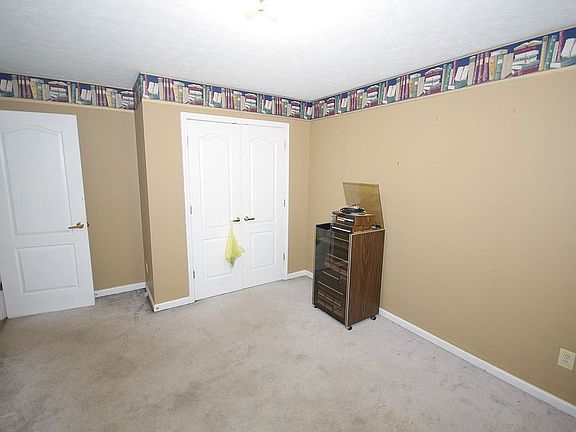 3rd image of 1212 Stave Oak Ct