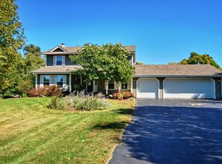 13N615 Gunpowder Ln, Elgin, IL 60124