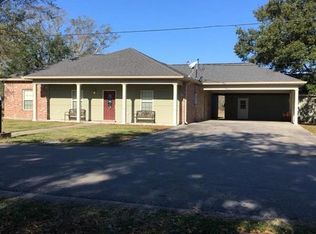 109 Parkwood Dr, Houma, LA 70364