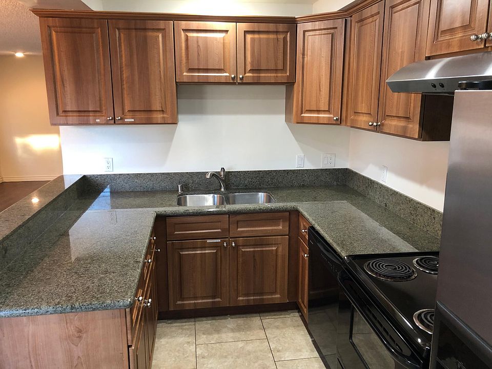 1st image of 1937 Pelham Ave #4